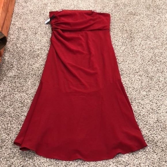 NWT Badgley Mischka Beauty in A Bottle Gown Formal Dress Red Size 22 Strapless - Picture 3 of 8